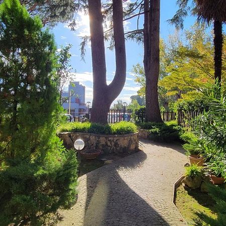 Bnb Rooms And Comfort Rome Bagian luar foto